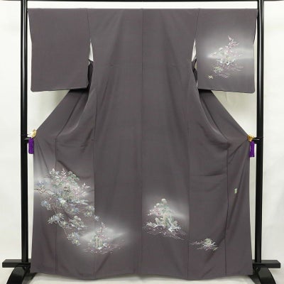 訪問着 岡本幸治 加賀友禅 良品 落款入り 縮緬 正絹 風景柄 袷仕立て 身丈164.5cm 裄丈67cm リサイクル着物 着物 共八掛 入学式 卒業式 七五三 お宮参り フォーマル 紫・藤色