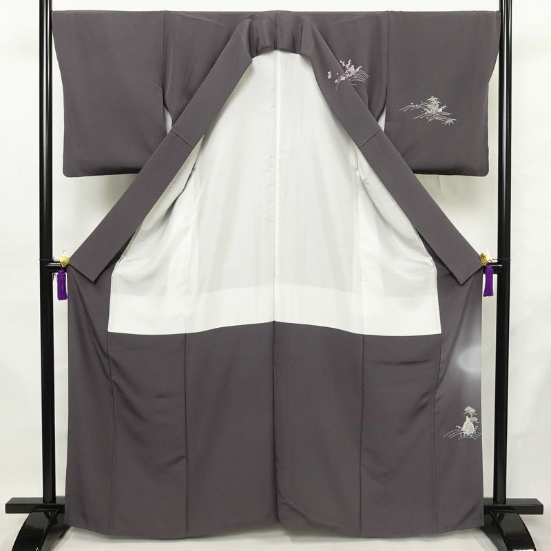 訪問着 岡本幸治 加賀友禅 良品 落款入り 縮緬 正絹 風景柄 袷仕立て 身丈164.5cm 裄丈67cm リサイクル着物 着物 共八掛 入学式 卒業式 七五三 お宮参り フォーマル 紫・藤色_画像3