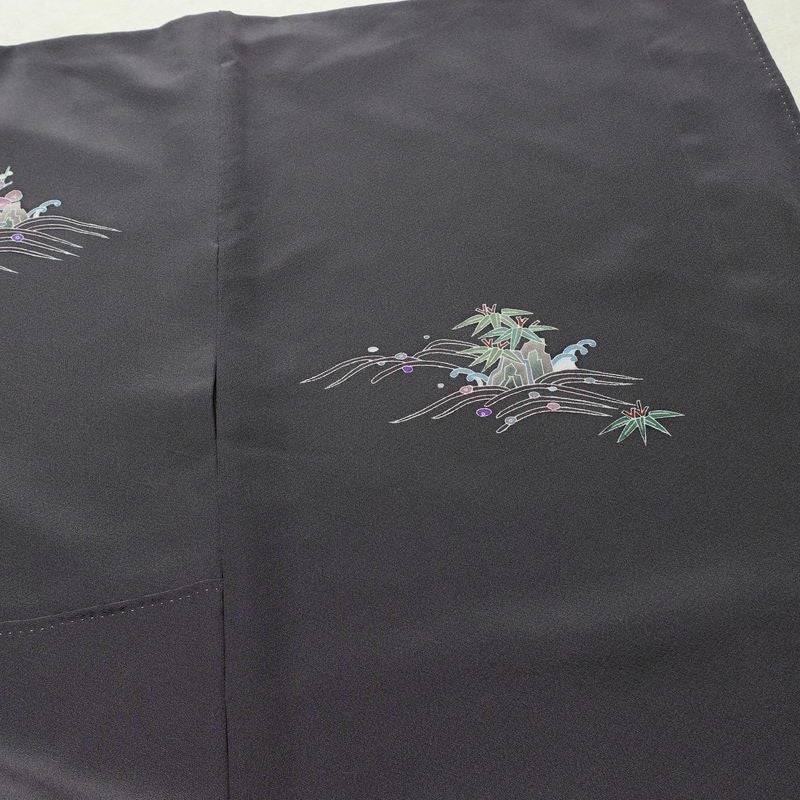 訪問着 岡本幸治 加賀友禅 良品 落款入り 縮緬 正絹 風景柄 袷仕立て 身丈164.5cm 裄丈67cm リサイクル着物 着物 共八掛 入学式 卒業式 七五三 お宮参り フォーマル 紫・藤色_画像14