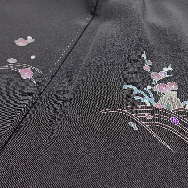 訪問着 岡本幸治 加賀友禅 良品 落款入り 縮緬 正絹 風景柄 袷仕立て 身丈164.5cm 裄丈67cm リサイクル着物 着物 共八掛 入学式 卒業式 七五三 お宮参り フォーマル 紫・藤色_画像19
