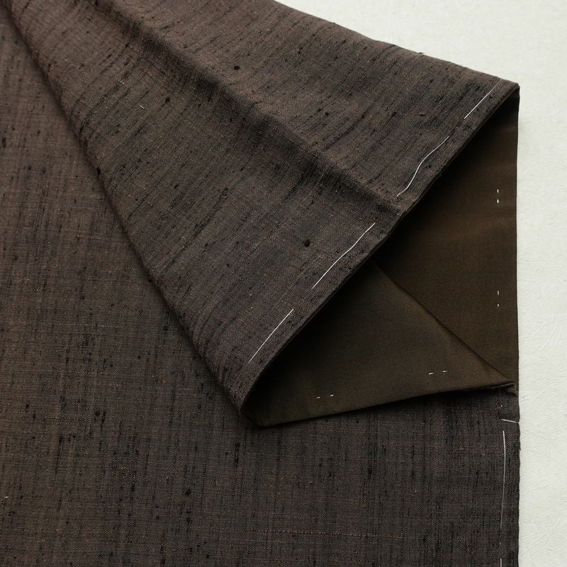 男性用 紬アンサンブル セット 着物 羽織 良品 しつけ糸付き アンサンブル 正絹 無地 袷仕立て 身丈148cm 裄丈71cm リサイクル着物 着物 金彩 茶_画像12