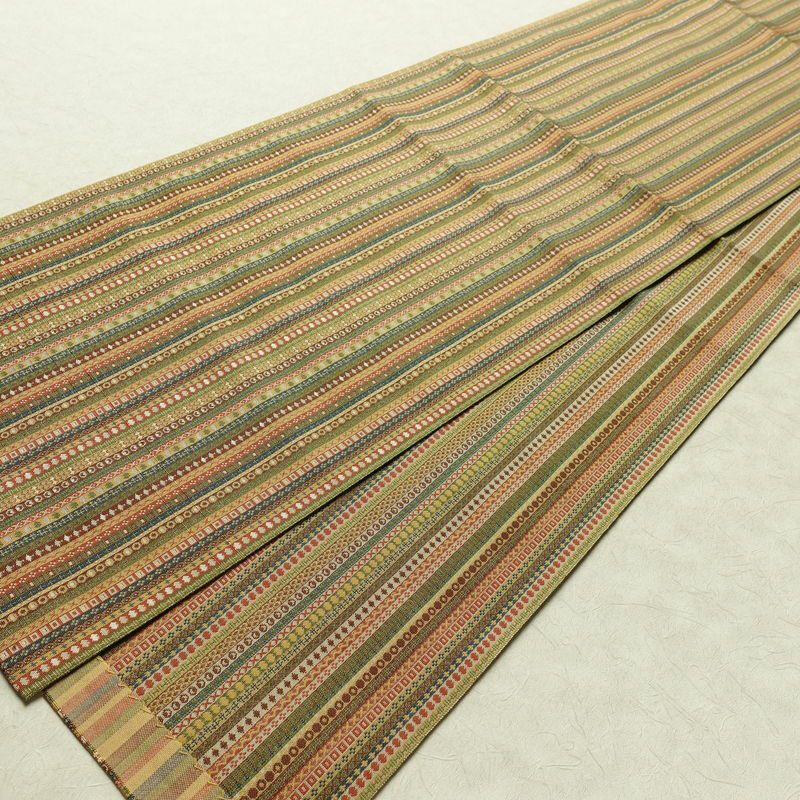 名古屋帯 全通柄 美品 正絹 縞柄・線柄 通し仕立て なごや帯 リサイクル帯 帯 カジュアル 多色使い_画像8