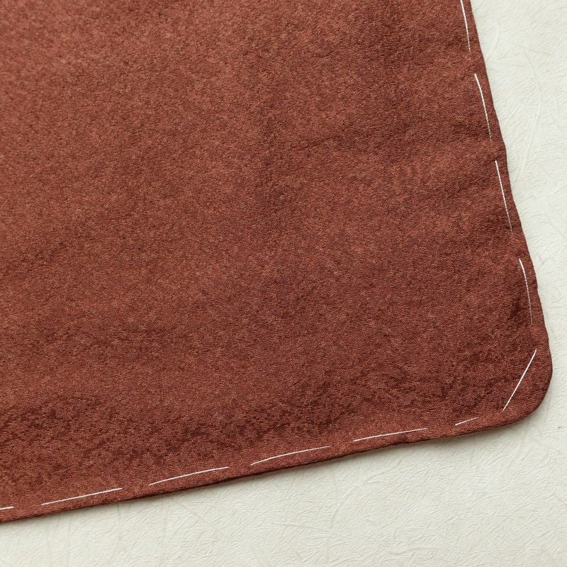 付け下げ 美品 落款入り しつけ糸付き 正絹 木の葉・植物柄 袷仕立て 身丈160.5cm 裄丈66.5cm リサイクル着物 着物 箔 茶_画像16