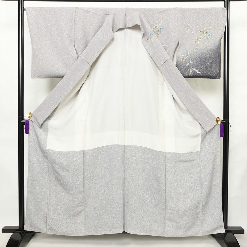 訪問着 縮緬 辻が花 正絹 花柄 袷仕立て 身丈159.5cm 裄丈67.5cm リサイクル着物 着物 入学式 卒業式 七五三 お宮参り フォーマル 紫・藤色_画像3