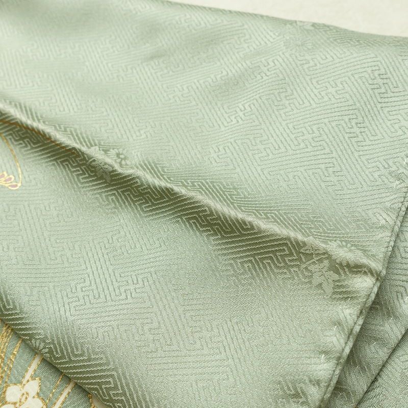 付け下げ 綸子 金駒刺繍 正絹 木の葉・植物柄 袷仕立て 身丈162.5cm 裄丈68.5cm リサイクル着物 一部しつけ糸付き 着物 箔 金彩 入学式 卒業式 七五三 お宮参り フォーマル 緑・うぐいす色_画像12
