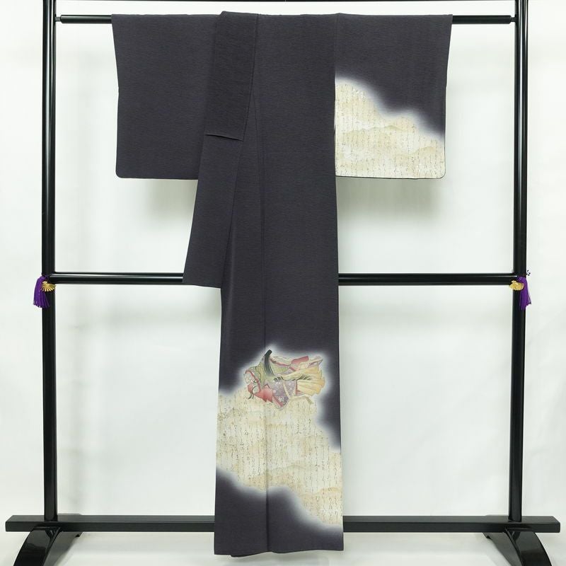 付け下げ 良品 樽本伊勢蔵 京友禅伝統工芸士 落款入り 一つ紋付き 正絹 人物・動物柄 袷仕立て 身丈157.5cm 裄丈65cm リサイクル着物 着物 箔 金彩 フォーマル 青・紺_画像2