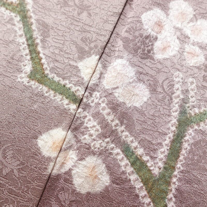 訪問着 絞り 正絹 木の葉・植物柄 袷仕立て 身丈162cm 裄丈67cm リサイクル着物 着物 入学式 卒業式 七五三 お宮参り フォーマル 紫・藤色_画像9