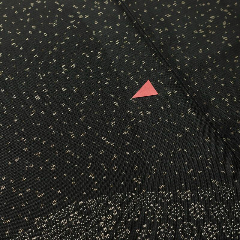付け下げ 正絹 幾何学柄・抽象柄 袷仕立て 身丈167cm 裄丈66.5cm リサイクル着物 着物 紬地 黒_画像13