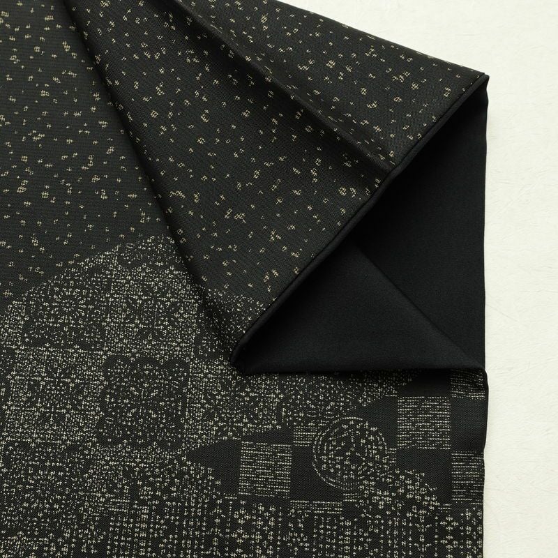付け下げ 正絹 幾何学柄・抽象柄 袷仕立て 身丈167cm 裄丈66.5cm リサイクル着物 着物 紬地 黒_画像17
