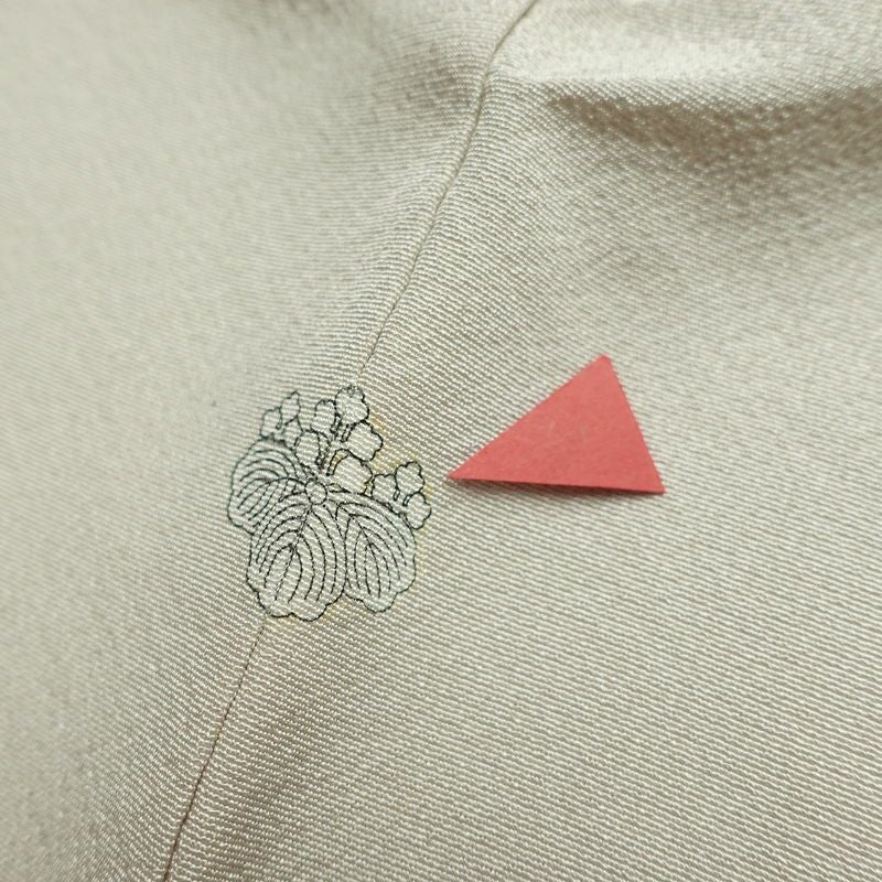 訪問着 良品 京手描友禅 縮緬 一つ紋付き 正絹 花柄 袷仕立て 身丈152.5cm 裄丈62.5cm リサイクル着物 着物 刺繍 箔 金彩 入学式 卒業式 七五三 お宮参り フォーマル 上品 グレー_画像11