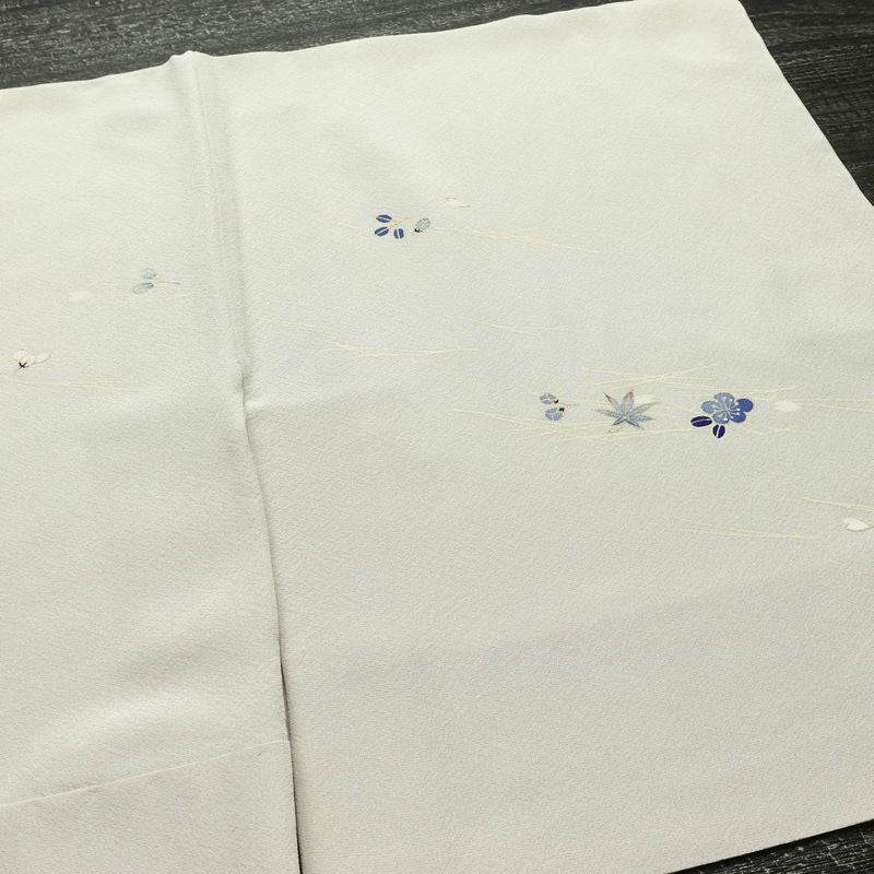 訪問着 良品 京手描友禅 縮緬 一つ紋付き 正絹 花柄 袷仕立て 身丈152.5cm 裄丈62.5cm リサイクル着物 着物 刺繍 箔 金彩 入学式 卒業式 七五三 お宮参り フォーマル 上品 グレー_画像14