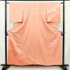 付け下げ 良品 綸子 正絹 古典柄 袷仕立て 身丈156.5cm 裄丈63cm リサイクル着物 着物 入学式 卒業式 七五三 お宮参り フォーマル 上品 サーモンピンク ピンク_画像1