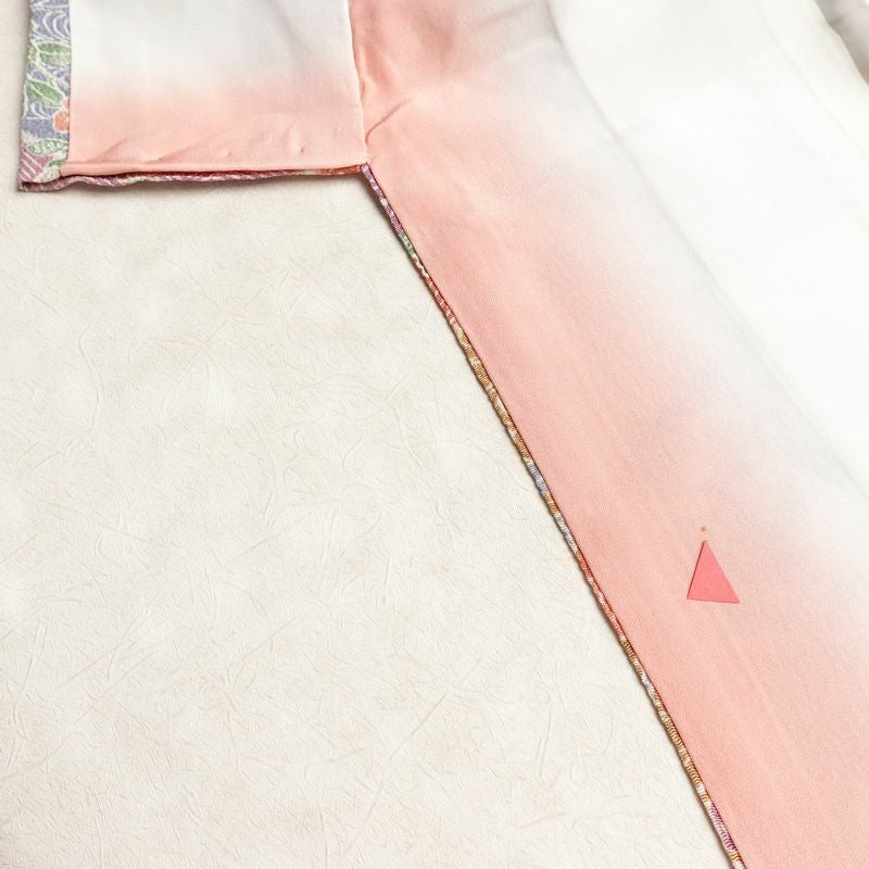 小紋 美品 しつけ糸付き 縮緬 総柄 正絹 古典柄 袷仕立て 身丈161.5cm 裄丈65cm リサイクル着物 着物 菊 亀甲 流水 露芝 多色使い_画像20