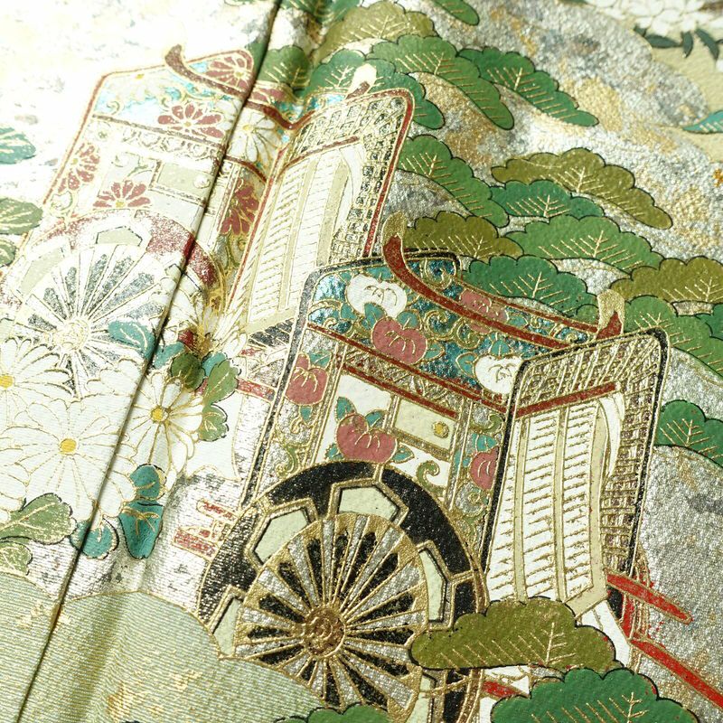 付け下げ 美品 しつけ糸付き 縮緬 トールサイズ 正絹 風景柄 袷仕立て 身丈173cm 裄丈68.5cm リサイクル着物 着物 箔 共八掛 金彩 入学式 卒業式 七五三 お宮参り フォーマル 緑・うぐいす色_画像7