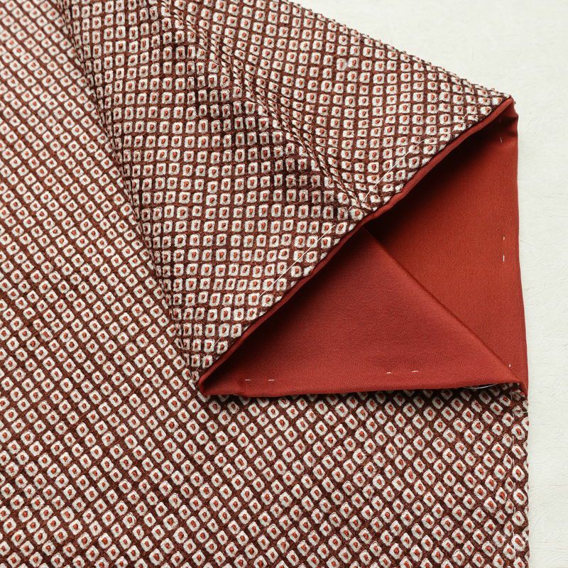 小紋 良品 絞り 総絞り 正絹 古典柄 袷仕立て 身丈164cm 裄丈65cm リサイクル着物 一部しつけ糸付き 着物 茶_画像14