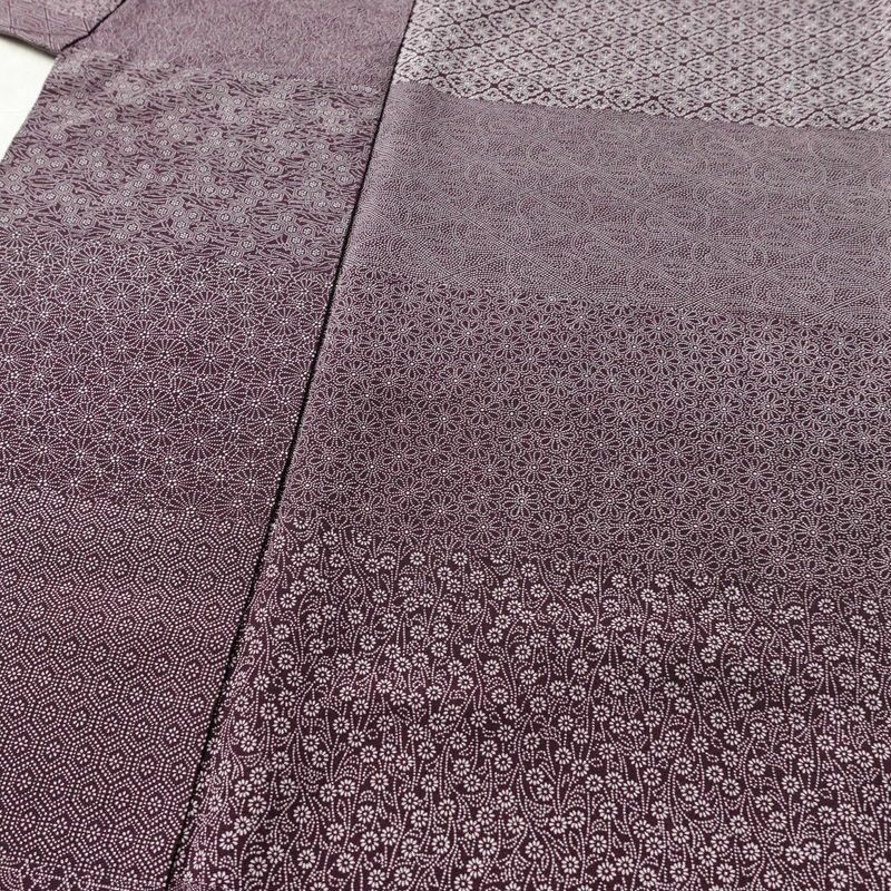 小紋 良品 伝統工芸士 廣瀬雄望 正絹 古典柄 袷仕立て 身丈158.5cm 裄丈64cm リサイクル着物 着物 紫・藤色_画像5