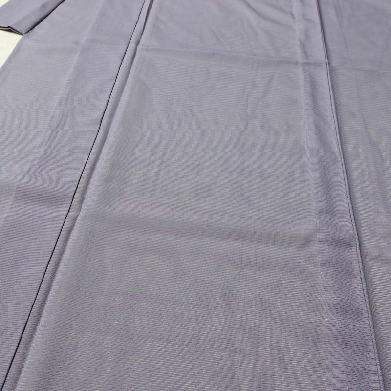 盛夏 色無地 美品 しつけ糸付き 夏用 一つ紋付き バチ衿仕立て ポリエステル 単衣仕立て 身丈157cm 裄丈65cm リサイクル着物 着物 お茶会 フォーマル 紫・藤色_画像5