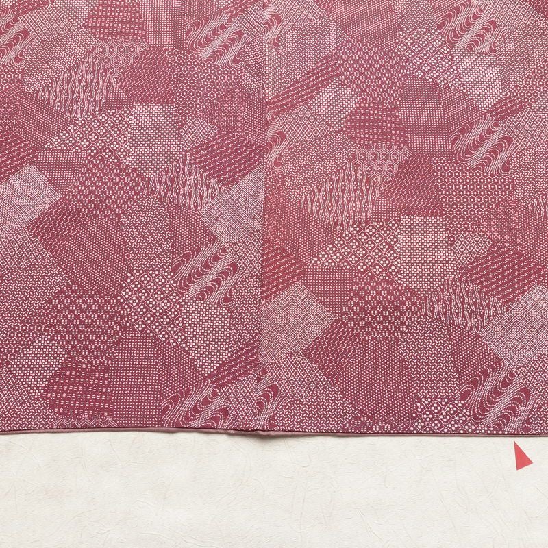 小紋 正絹 古典柄 袷仕立て 身丈152.5cm 裄丈65cm リサイクル着物 着物 紫・藤色_画像12