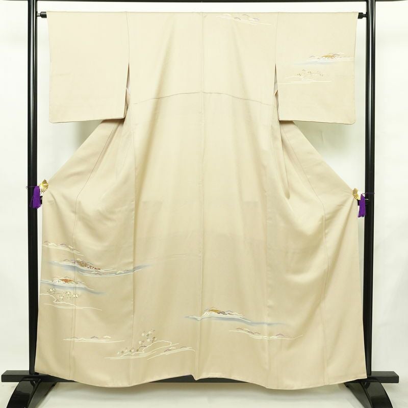 訪問着 良品 正絹 古典柄 袷仕立て 身丈157.5cm 裄丈64.5cm リサイクル着物 着物 箔 金彩 入学式 卒業式 七五三 お宮参り フォーマル 上品 ベージュ_画像1