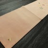 名古屋帯 太鼓柄 縮緬 正絹 木の葉・植物柄 名古屋仕立て なごや帯 リサイクル帯 帯 箔 金彩 シンプル ピンク_画像9