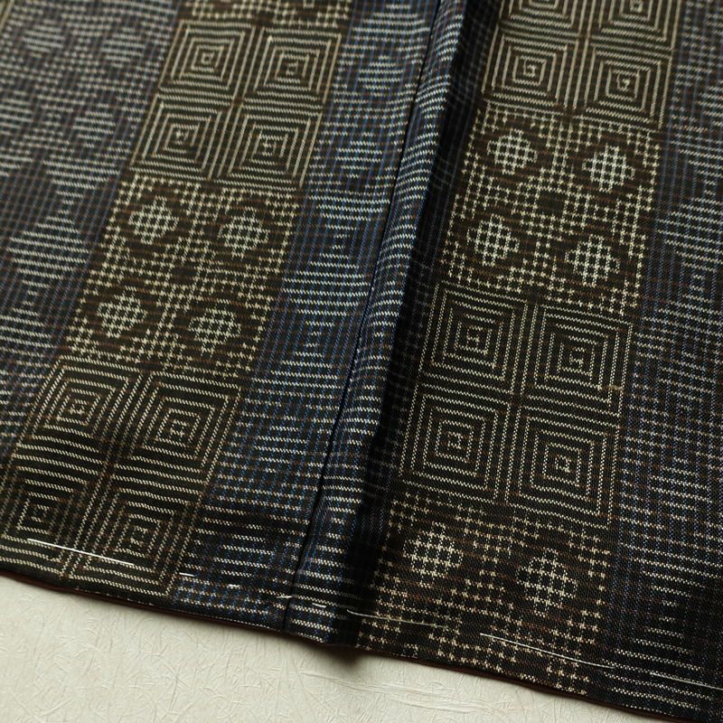 紬 しつけ糸付き 正絹 縞柄・線柄 袷仕立て 身丈150cm 裄丈66cm リサイクル着物 着物 モダン 多色使い_画像12