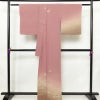 訪問着 美品 しつけ糸付き 縮緬 正絹 風景柄 袷仕立て 身丈166.5cm 裄丈68.5cm リサイクル着物 着物 入学式 卒業式 七五三 お宮参り フォーマル ピンク_画像2