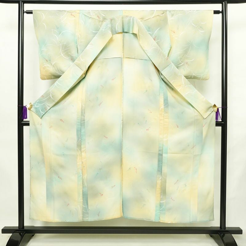 単衣 小紋 一つ紋付き 正絹 木の葉・植物柄 単衣仕立て 身丈153cm 裄丈62cm リサイクル着物 着物 多色使い_画像3