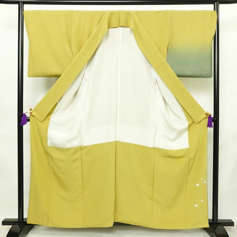 付け下げ 縮緬 正絹 その他の柄 袷仕立て 身丈159cm 裄丈68cm リサイクル着物 着物 シンプル 多色使い_画像3