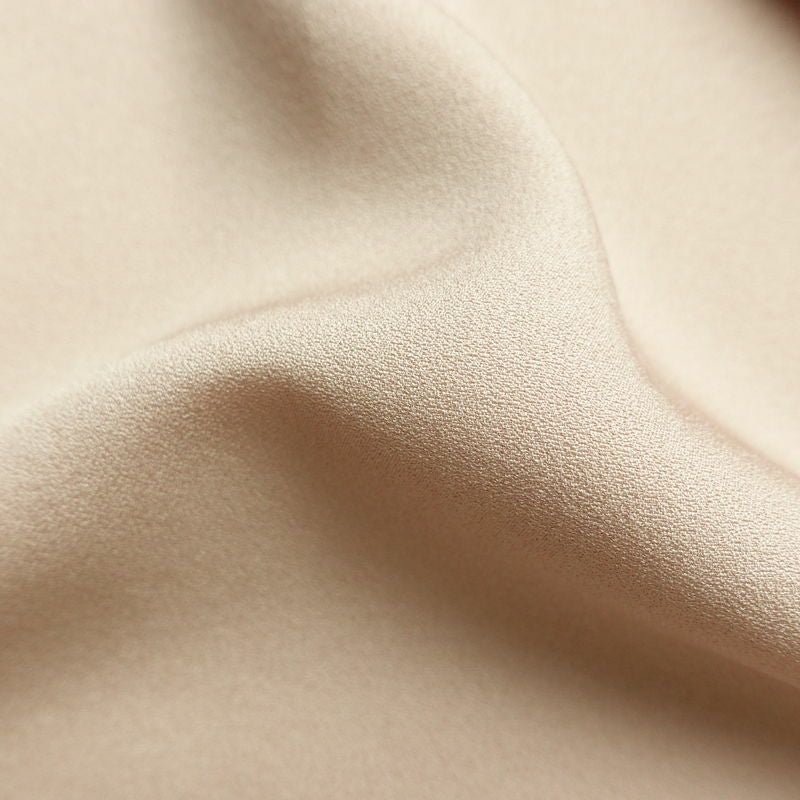 付け下げ 金駒刺繍 正絹 木の葉・植物柄 袷仕立て 身丈163cm 裄丈66cm リサイクル着物 着物 箔 金彩 入学式 卒業式 七五三 お宮参り フォーマル シンプル 上品 ベージュ_画像21