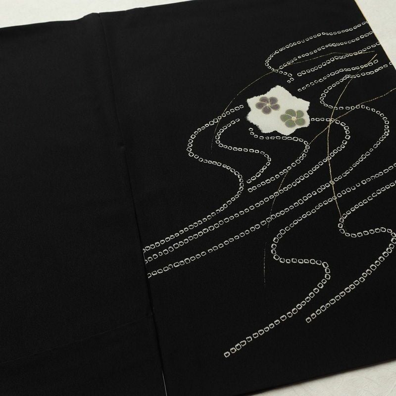 付け下げ 一つ紋付き 正絹 木の葉・植物柄 袷仕立て 身丈166cm 裄丈68.5cm リサイクル着物 着物 箔 金彩 卒業式 フォーマル シンプル 黒_画像14