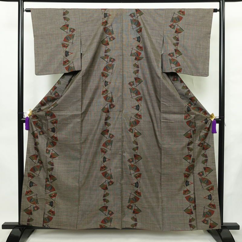 大島紬 古代染色 純泥染 証紙あり 正絹 古典柄 袷仕立て 身丈160cm 裄丈63cm リサイクル着物 着物 茶_画像1