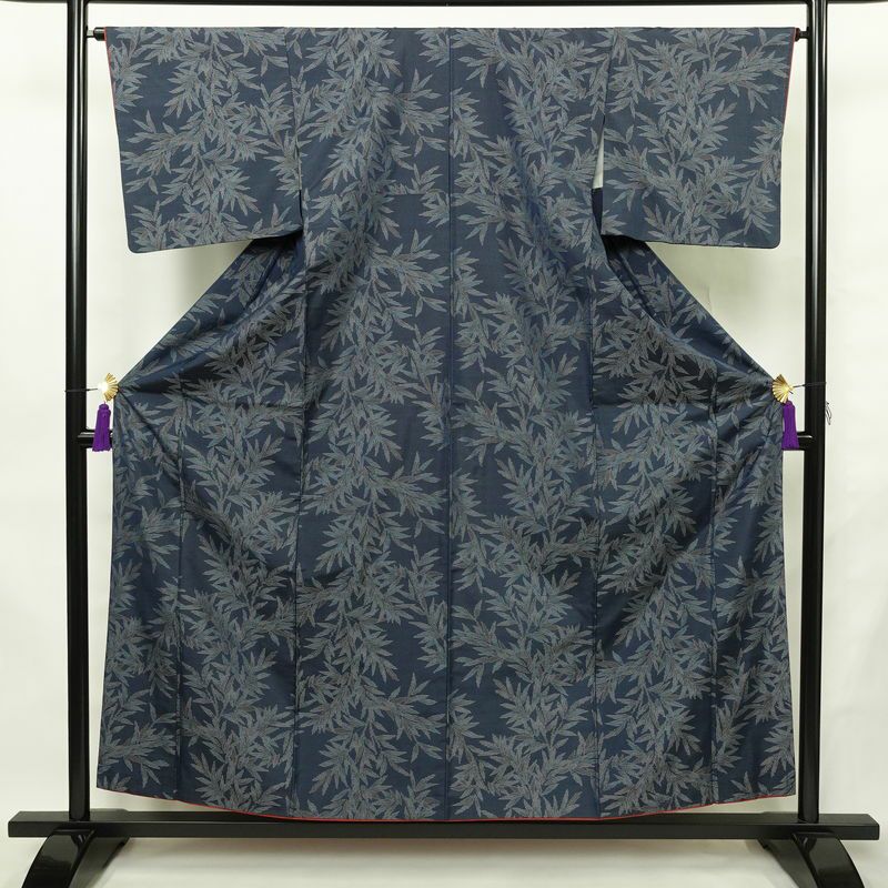紬 正絹 木の葉・植物柄 袷仕立て 身丈157cm 裄丈65cm リサイクル着物 着物 青・紺_画像1