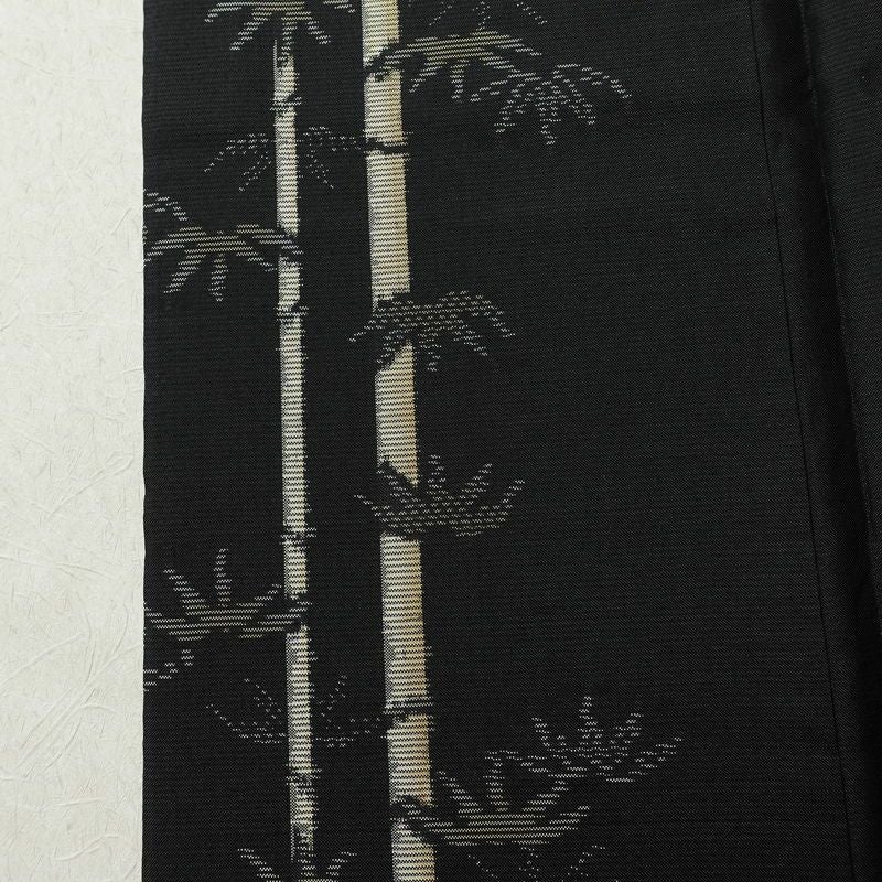 村山大島紬 正絹 木の葉・植物柄 袷仕立て 身丈164cm 裄丈62cm リサイクル着物 大島紬 着物 黒_画像7
