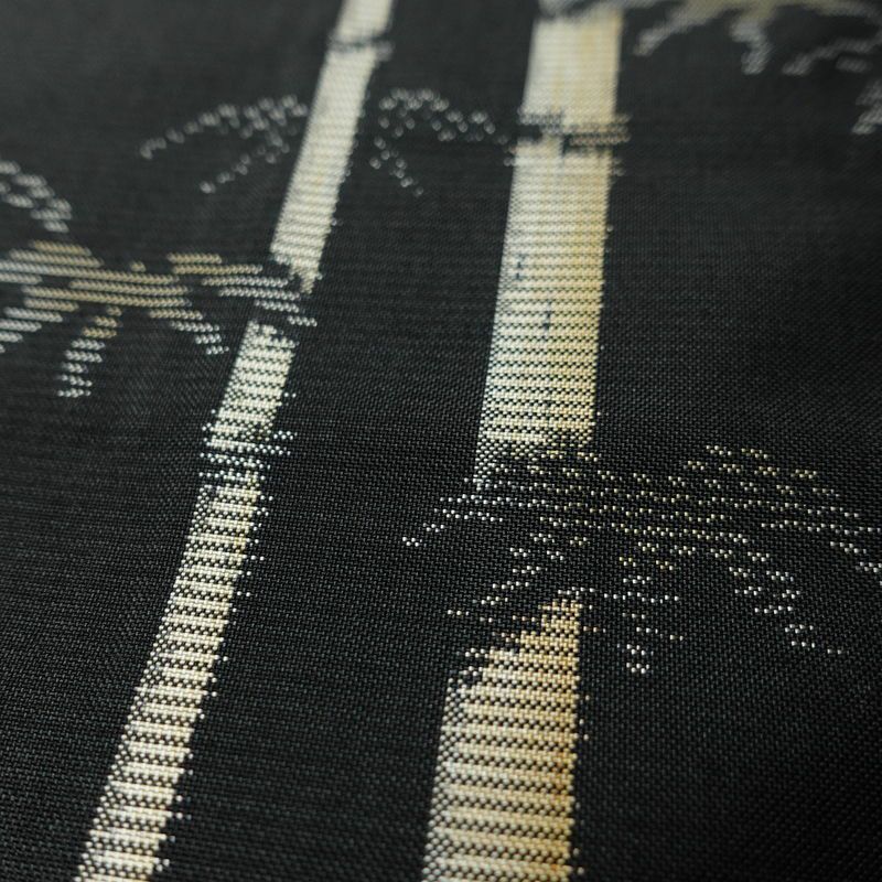 村山大島紬 正絹 木の葉・植物柄 袷仕立て 身丈164cm 裄丈62cm リサイクル着物 大島紬 着物 黒_画像10