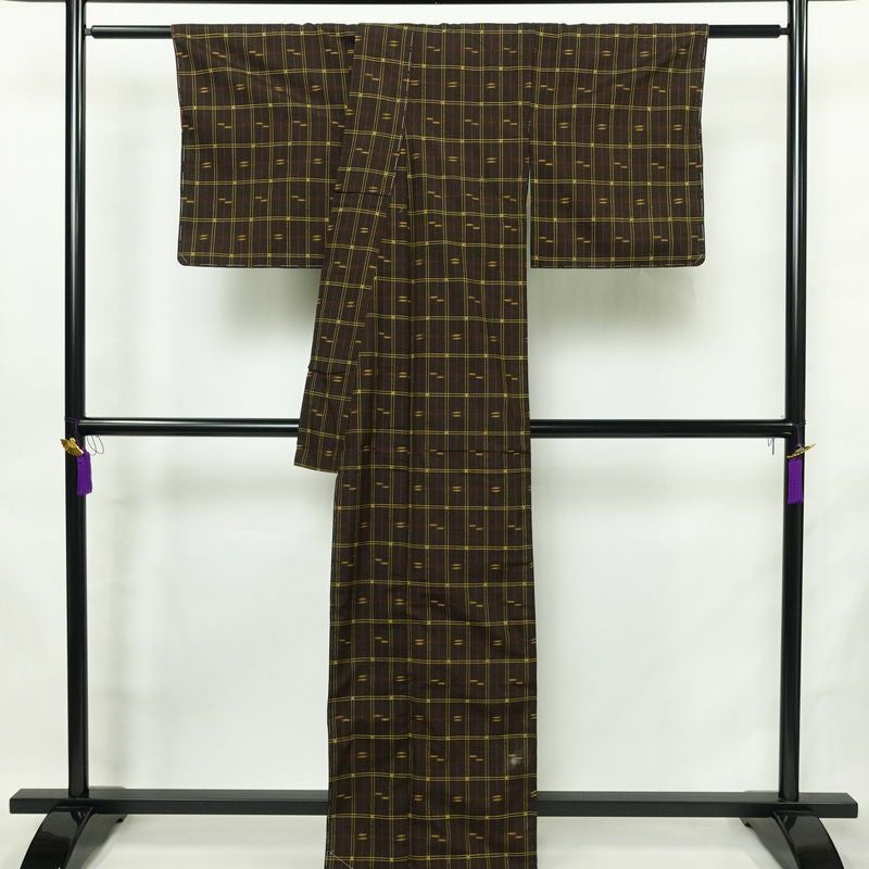 紬 しつけ糸付き 正絹 チェック・格子柄 袷仕立て 身丈163cm 裄丈65.5cm リサイクル着物 着物 カジュアル 茶_画像2