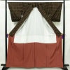 紬 しつけ糸付き 正絹 チェック・格子柄 袷仕立て 身丈163cm 裄丈65.5cm リサイクル着物 着物 カジュアル 茶_画像3