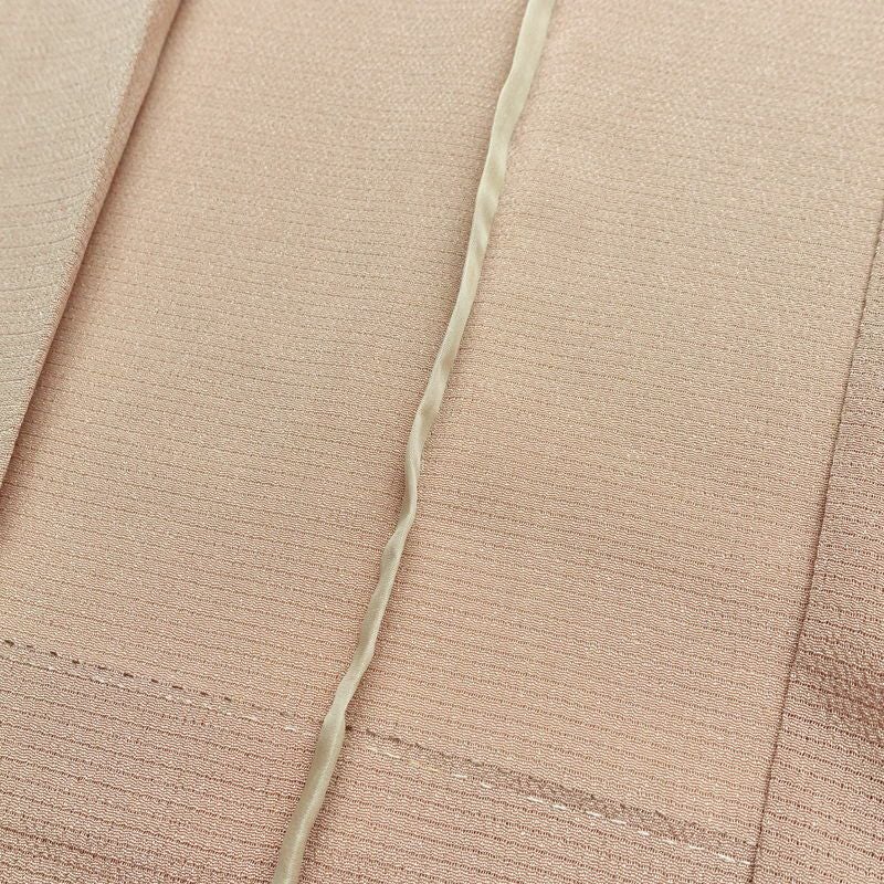 盛夏 色無地 白坂幸蔵 絽ちりめん 縮緬 絽 良品 しつけ糸付き 夏用 一つ紋付き 正絹 無地 単衣仕立て 身丈152.5cm 裄丈63.5cm リサイクル着物 着物 お茶会 フォーマル シンプル ピンクベージュ ベージュ_画像19