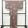 紬 正絹 花柄 袷仕立て 身丈168.5cm 裄丈69cm リサイクル着物 着物 紫・藤色_画像2