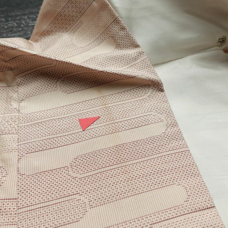 大島紬 都喜ヱ門 手絣 証紙あり 正絹 古典柄 袷仕立て 身丈154cm 裄丈62.5cm リサイクル着物 一部しつけ糸付き 着物 ベージュピンク ピンク_画像18