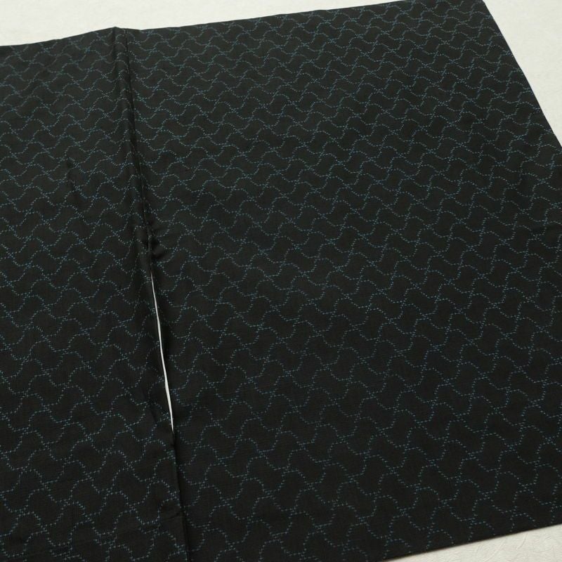 大島紬 古代染色 純泥染 証紙あり 正絹 古典柄 袷仕立て 身丈151cm 裄丈61.5cm リサイクル着物 着物 モダン 黒_画像10