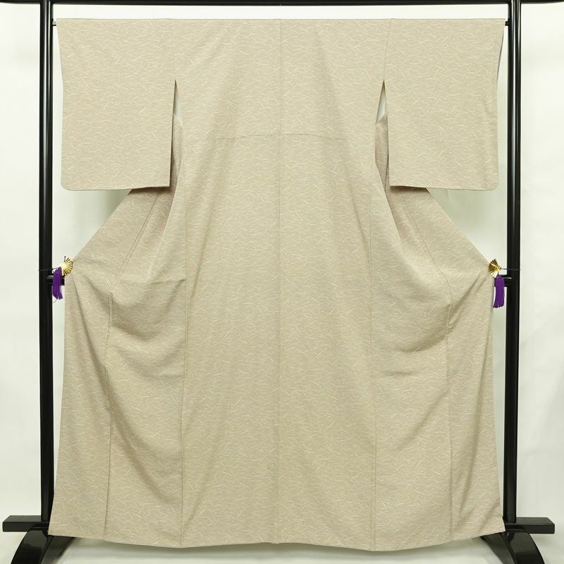 小紋 縮緬 正絹 木の葉・植物柄 袷仕立て 身丈161.5cm 裄丈66cm リサイクル着物 着物 ベージュ_画像1