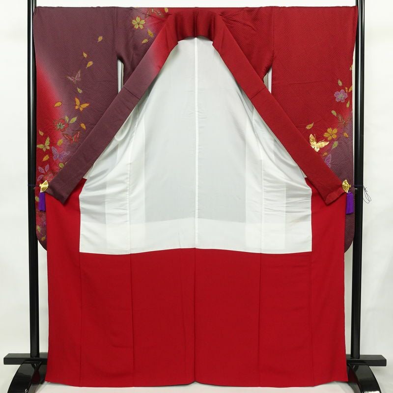 振袖 絞り 金駒刺繍 正絹 蝶・昆虫柄 袷仕立て 身丈167cm 裄丈69cm リサイクル着物 着物 金彩 成人式 二十歳 二十歳の集い フォーマル 紫・藤色_画像3