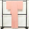 付け下げ 美品 しつけ糸付き 色無地絵羽付下 正絹 古典柄 袷仕立て 身丈154cm 裄丈63.5cm リサイクル着物 着物 入学式 卒業式 七五三 お宮参り フォーマル シンプル ピンク_画像2