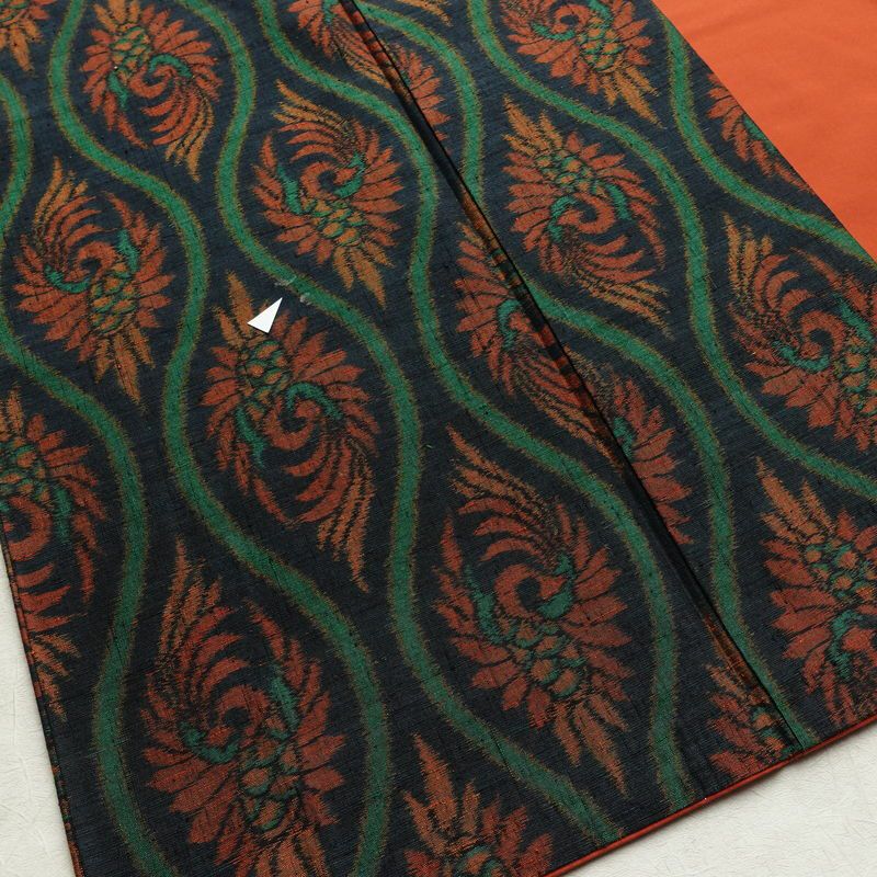 紬 バチ衿仕立て 正絹 古典柄 袷仕立て 身丈159.5cm 裄丈65cm リサイクル着物 一部しつけ糸付き 着物 青・紺_画像12