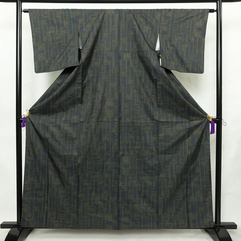 大島紬 証紙なし 正絹 古典柄 袷仕立て 身丈159cm 裄丈65cm 青・紺 | M