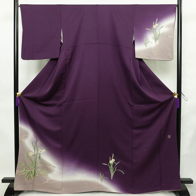 付け下げ 良品 落款入り 正絹 花柄 袷仕立て 身丈166.5cm 裄丈66.5cm リサイクル着物 着物 箔 金彩 入学式 卒業式 七五三 お宮参り フォーマル シンプル 水仙 紫・藤色_画像1