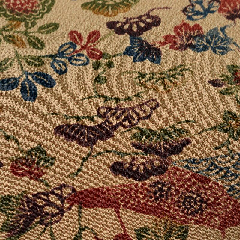 小紋 縮緬 正絹 古典柄 袷仕立て 身丈159cm 裄丈63cm リサイクル着物 一部しつけ糸付き 着物 松 菊 ベージュ_画像10