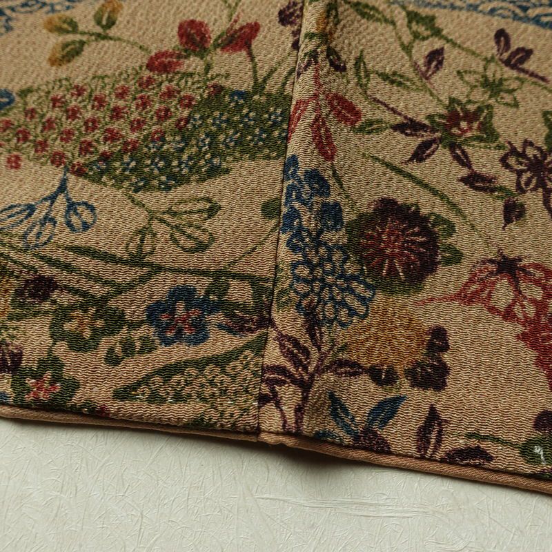 小紋 縮緬 正絹 古典柄 袷仕立て 身丈159cm 裄丈63cm リサイクル着物 一部しつけ糸付き 着物 松 菊 ベージュ_画像13