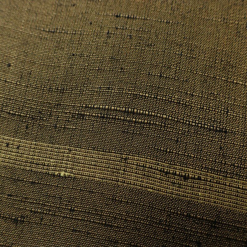 単衣 紬 バチ衿仕立て 正絹 縞柄・線柄 単衣仕立て 身丈149cm 裄丈62cm リサイクル着物 着物 モダン 紬着物 黄・黄土色_画像9