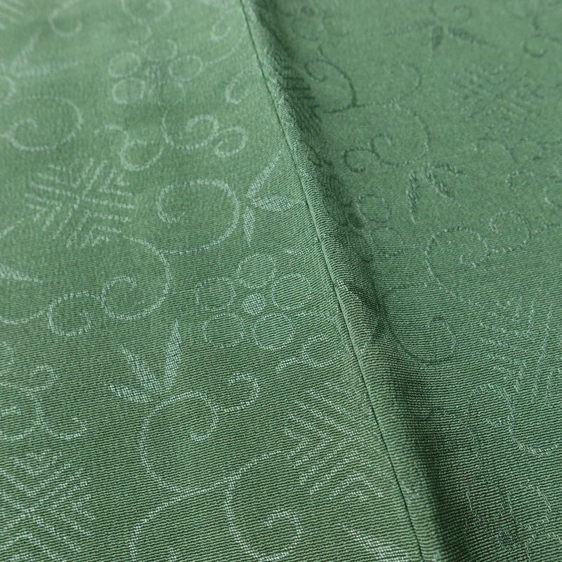 単衣 色無地 しつけ糸付き 一つ紋付き 正絹 古典柄 単衣仕立て 身丈158cm 裄丈63cm リサイクル着物 着物 緑・うぐいす色_画像9